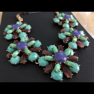 Banana Republic Flower Statement Necklace (NIB)